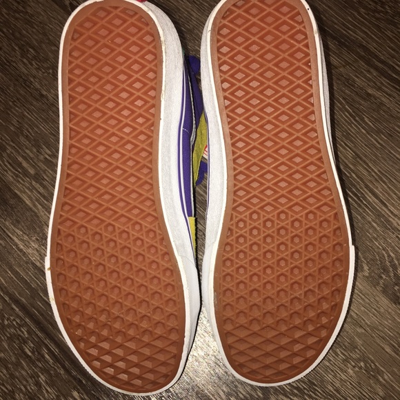 BRAND NEW VANS! - Picture 3 of 4